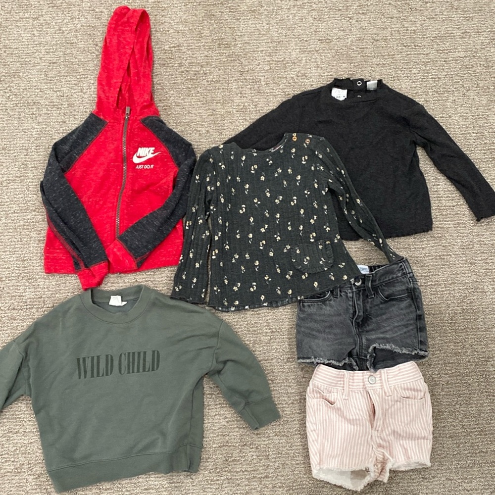 Little girl random bundle. Nike, Zara, Cotton on kids, and Old Navy. 12m -3T